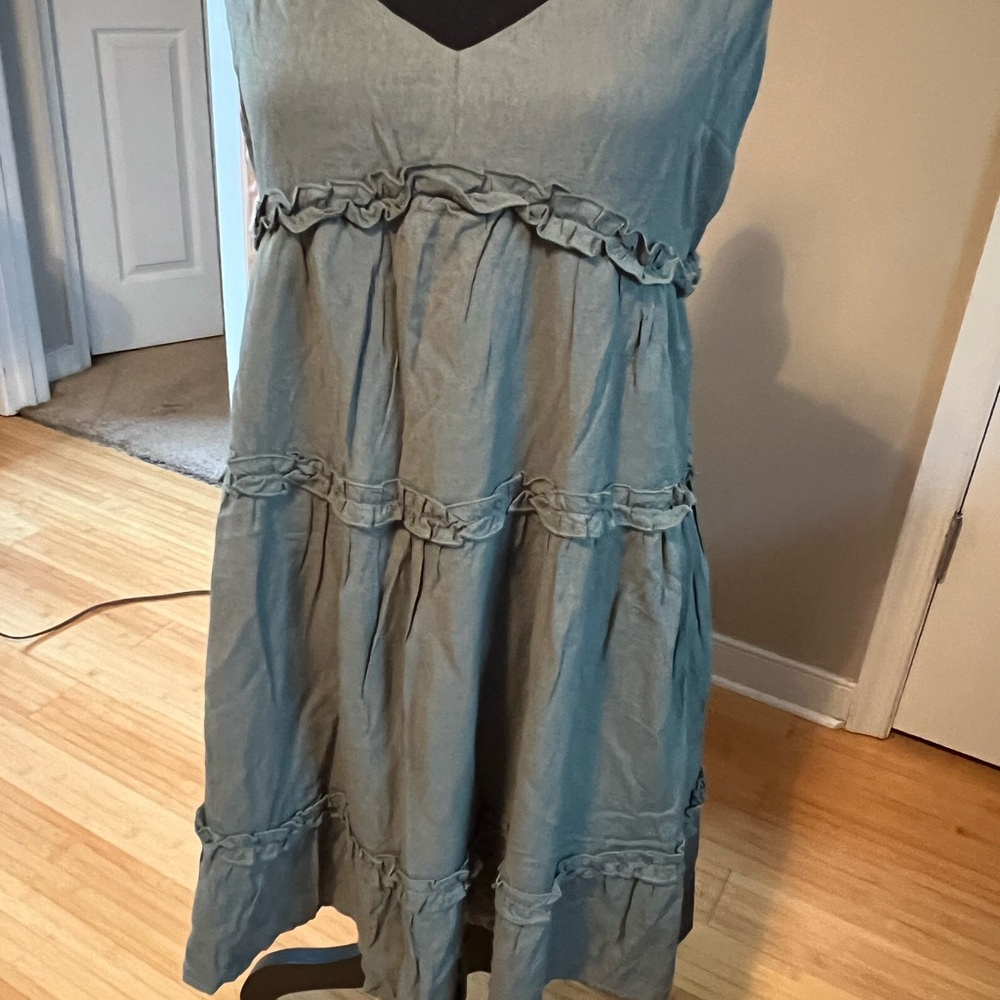 Elegant Olive Green Sleeveless Dress